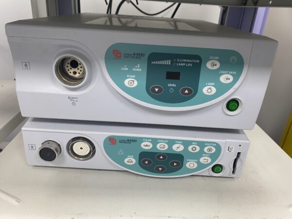Fujinon System 4400  Light Source - Processor