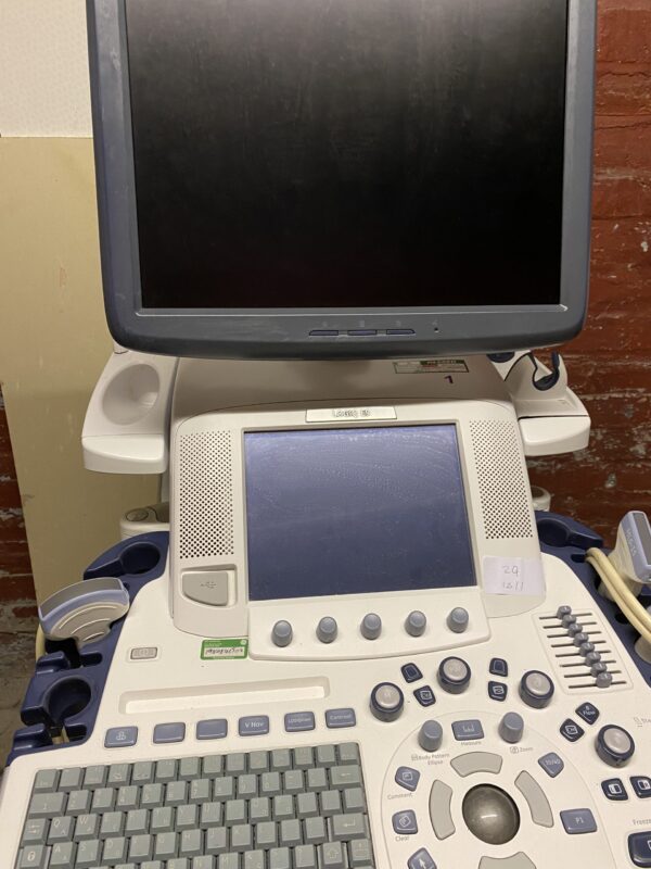GE Logiq E9 Flat Screen Ultrasound Scanner 2009
