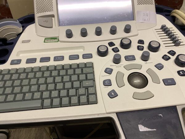 GE Logiq E9 Flat Screen Ultrasound Scanner 2009 - Image 3